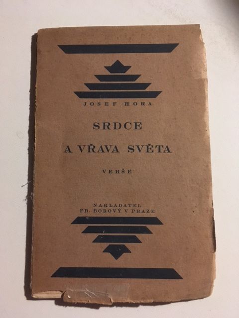 Hora, Srdce a vrava sveta.