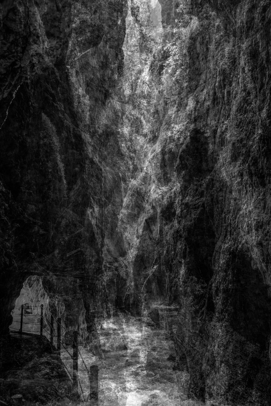 Neusser, Partnachklamm. (Multiple Fotografie aus der Serie PASSION PART ONE - NA